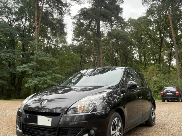 Чорний Рено Сценік, об'ємом двигуна 2 л та пробігом 240 тис. км за 3357 $, фото 1 на Automoto.ua