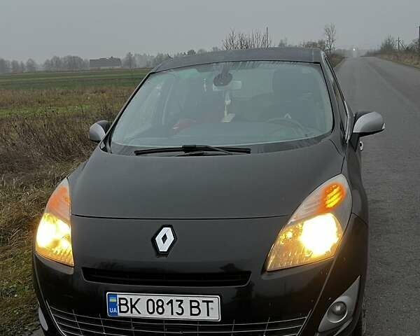 Черный Рено Сценик, объемом двигателя 1.46 л и пробегом 270 тыс. км за 7000 $, фото 1 на Automoto.ua