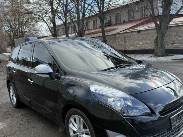 Черный Рено Сценик, объемом двигателя 1.4 л и пробегом 250 тыс. км за 6700 $, фото 1 на Automoto.ua