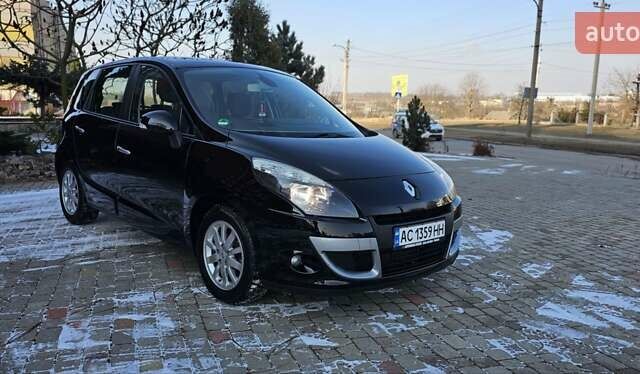 Черный Рено Сценик, объемом двигателя 1.6 л и пробегом 195 тыс. км за 8400 $, фото 1 на Automoto.ua