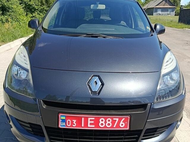 Черный Рено Сценик, объемом двигателя 1.6 л и пробегом 216 тыс. км за 7250 $, фото 1 на Automoto.ua