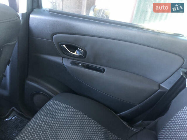 Черный Рено Сценик, объемом двигателя 1.5 л и пробегом 234 тыс. км за 7500 $, фото 1 на Automoto.ua