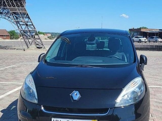 Черный Рено Сценик, объемом двигателя 1.5 л и пробегом 260 тыс. км за 8300 $, фото 1 на Automoto.ua