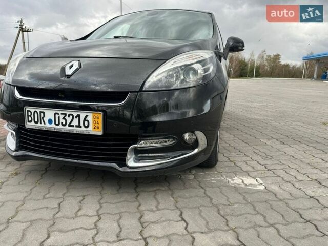 Черный Рено Сценик, объемом двигателя 1.6 л и пробегом 219 тыс. км за 8500 $, фото 1 на Automoto.ua