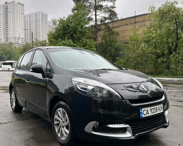 Чорний Рено Сценік, об'ємом двигуна 1.5 л та пробігом 200 тис. км за 8400 $, фото 1 на Automoto.ua