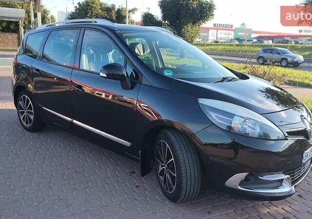 Черный Рено Сценик, объемом двигателя 1.6 л и пробегом 262 тыс. км за 8400 $, фото 1 на Automoto.ua