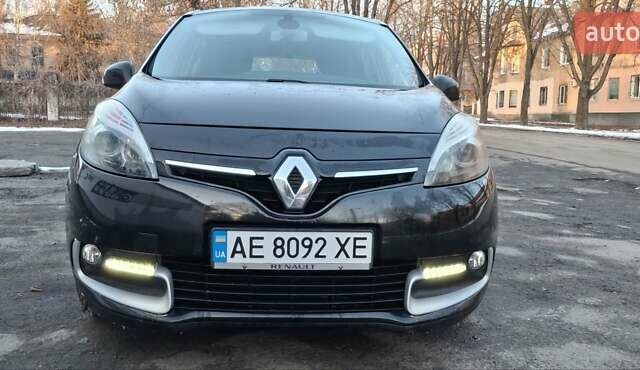 Черный Рено Сценик, объемом двигателя 1.46 л и пробегом 260 тыс. км за 7999 $, фото 1 на Automoto.ua
