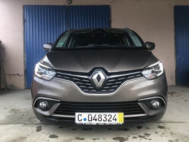 Коричневий Рено Сценік, об'ємом двигуна 1.6 л та пробігом 199 тис. км за 13758 $, фото 1 на Automoto.ua