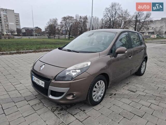 Коричневый Рено Сценик, объемом двигателя 1.46 л и пробегом 294 тыс. км за 6700 $, фото 1 на Automoto.ua