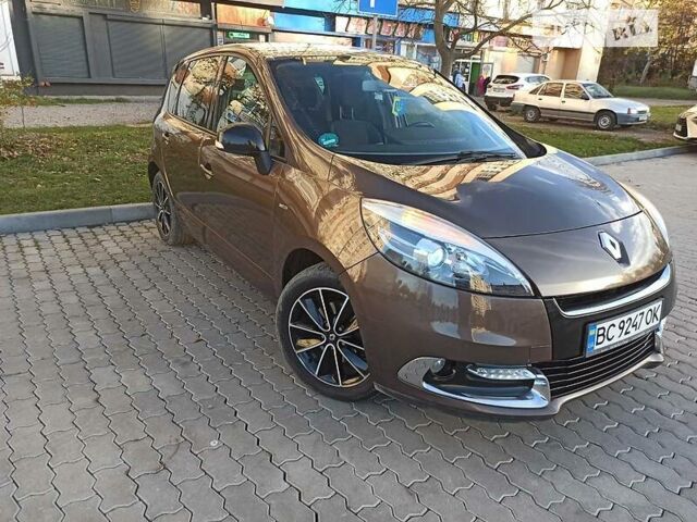 Коричневий Рено Сценік, об'ємом двигуна 1.6 л та пробігом 192 тис. км за 8200 $, фото 1 на Automoto.ua