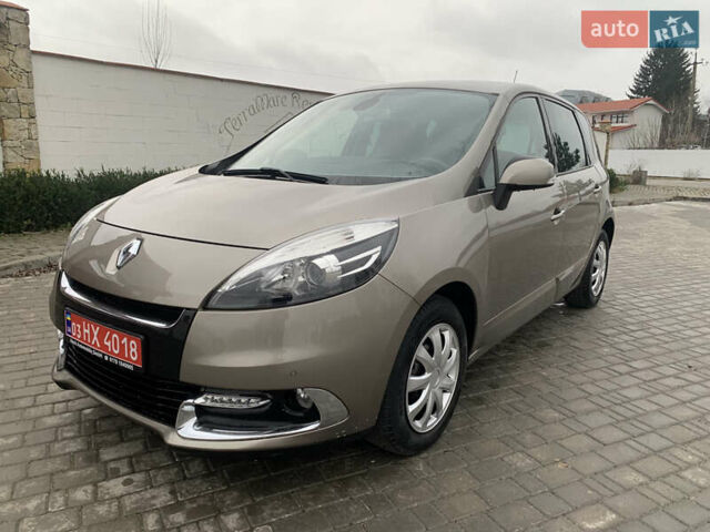 Коричневий Рено Сценік, об'ємом двигуна 1.5 л та пробігом 167 тис. км за 9400 $, фото 1 на Automoto.ua