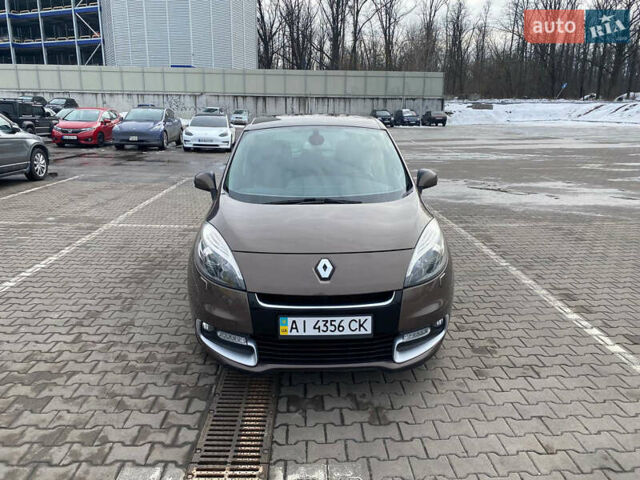 Коричневый Рено Сценик, объемом двигателя 2 л и пробегом 180 тыс. км за 7950 $, фото 1 на Automoto.ua