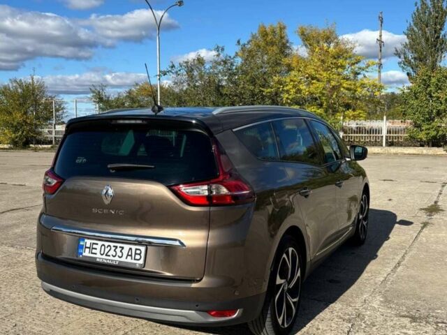 Коричневий Рено Сценік, об'ємом двигуна 1.6 л та пробігом 210 тис. км за 16199 $, фото 1 на Automoto.ua