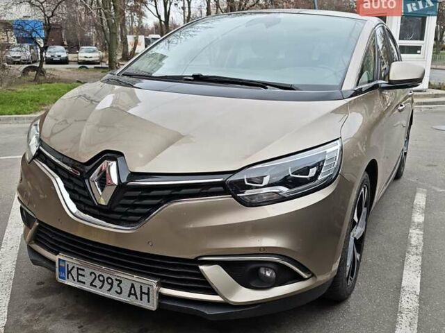 Коричневий Рено Сценік, об'ємом двигуна 1.75 л та пробігом 208 тис. км за 14000 $, фото 1 на Automoto.ua