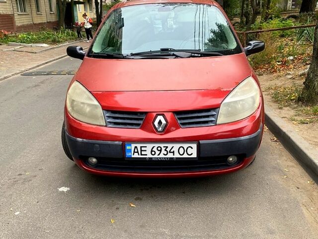 Рено Сценік 2006 у Дніпро (Дніпропетровську) на Automoto.ua Червоний Рено Сценік, об'ємом двигуна 1.6 л та пробігом 250 тис. км за 4000 $, фото 1 на Automoto.ua