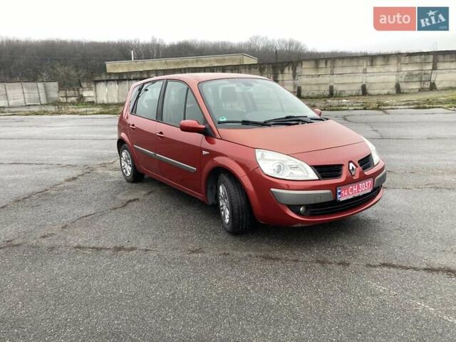 Красный Рено Сценик, объемом двигателя 1.6 л и пробегом 178 тыс. км за 5200 $, фото 1 на Automoto.ua