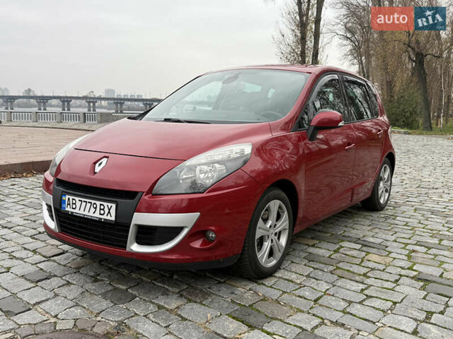 Красный Рено Сценик, объемом двигателя 1.46 л и пробегом 185 тыс. км за 7900 $, фото 1 на Automoto.ua