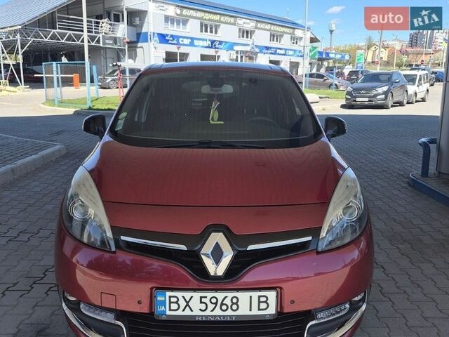 Красный Рено Сценик, объемом двигателя 1.46 л и пробегом 205 тыс. км за 8400 $, фото 1 на Automoto.ua