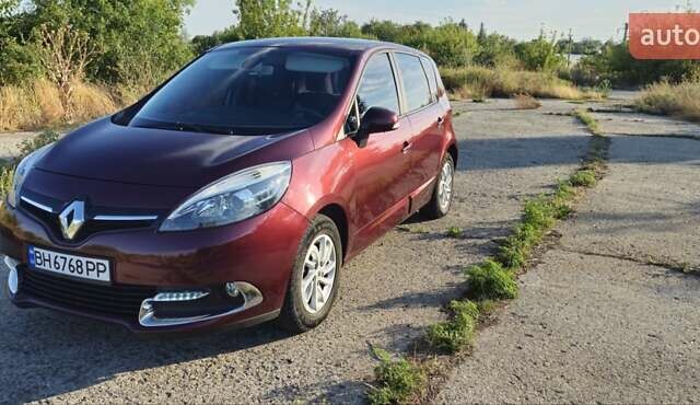 Красный Рено Сценик, объемом двигателя 1.46 л и пробегом 247 тыс. км за 8300 $, фото 1 на Automoto.ua