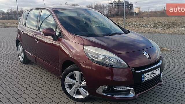Красный Рено Сценик, объемом двигателя 1.5 л и пробегом 186 тыс. км за 7999 $, фото 1 на Automoto.ua