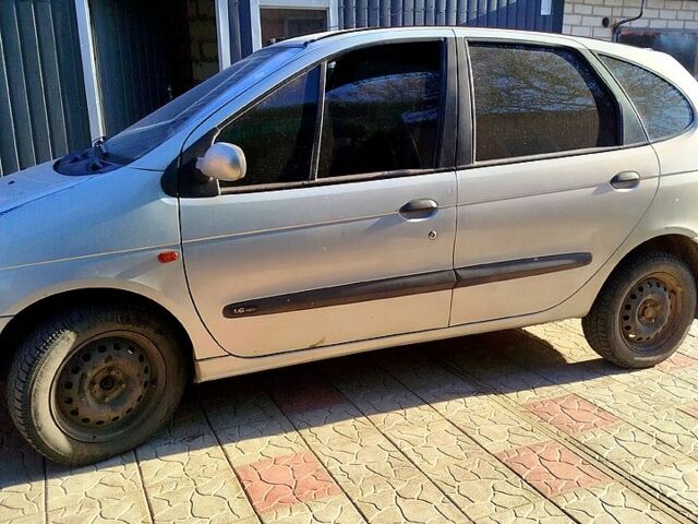 Рено Сценик, объемом двигателя 1.6 л и пробегом 280 тыс. км за 3200 $, фото 1 на Automoto.ua