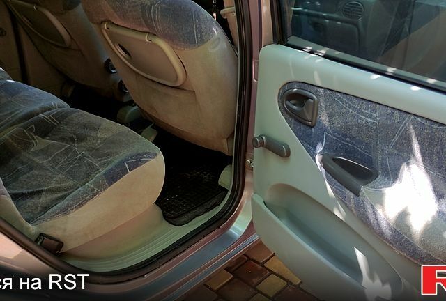 Рено Сценик, объемом двигателя 1.6 л и пробегом 312 тыс. км за 3700 $, фото 1 на Automoto.ua