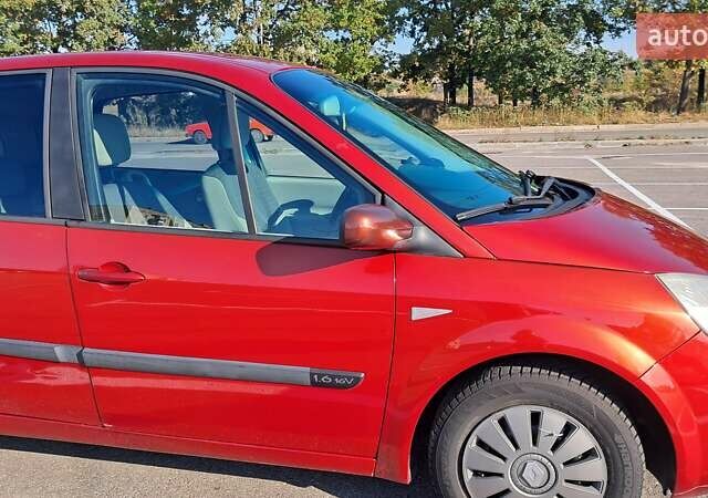 Рено Сценік, об'ємом двигуна 1.6 л та пробігом 236 тис. км за 5000 $, фото 1 на Automoto.ua