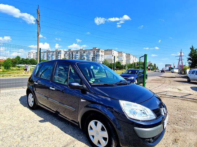 Рено Сценик, объемом двигателя 1.6 л и пробегом 150 тыс. км за 5600 $, фото 1 на Automoto.ua