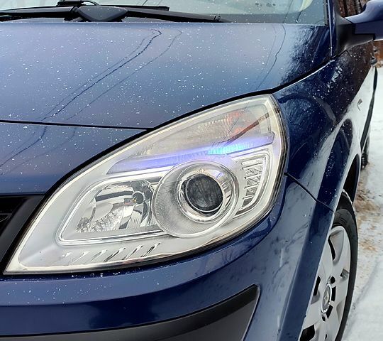 Рено Сценик, объемом двигателя 15 л и пробегом 297 тыс. км за 5700 $, фото 1 на Automoto.ua