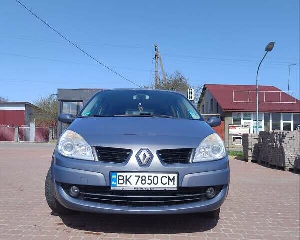 Рено Сценик, объемом двигателя 1.6 л и пробегом 236 тыс. км за 5500 $, фото 1 на Automoto.ua