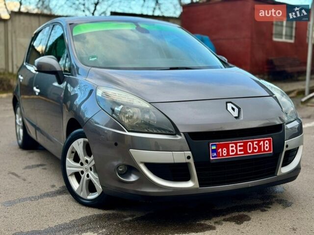 Рено Сценик, объемом двигателя 1.4 л и пробегом 200 тыс. км за 5499 $, фото 1 на Automoto.ua