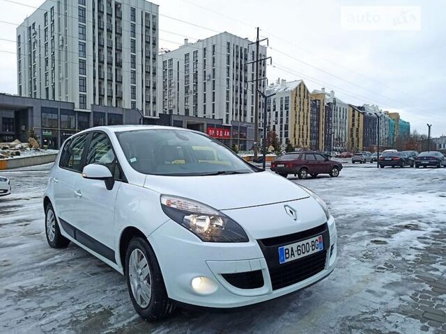 Рено Сценик, объемом двигателя 1.9 л и пробегом 225 тыс. км за 6900 $, фото 1 на Automoto.ua