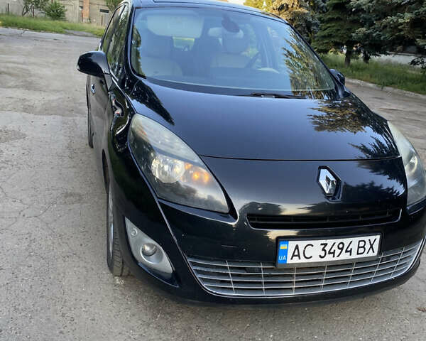 Рено Сценик, объемом двигателя 2 л и пробегом 280 тыс. км за 7300 $, фото 1 на Automoto.ua