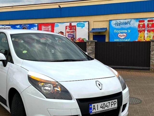 Рено Сценик 2011 в Белой Церкве на Automoto.ua Рено Сценик, объемом двигателя 15 л и пробегом 270 тыс. км за 7700 $, фото 1 на Automoto.ua