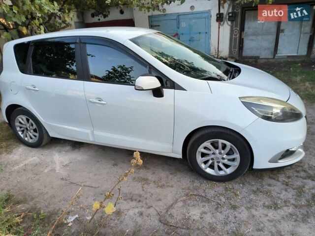 Рено Сценик, объемом двигателя 1.46 л и пробегом 275 тыс. км за 7299 $, фото 1 на Automoto.ua