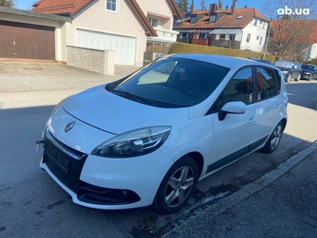 Рено Сценик, объемом двигателя 1.6 л и пробегом 210 тыс. км за 9300 $, фото 1 на Automoto.ua