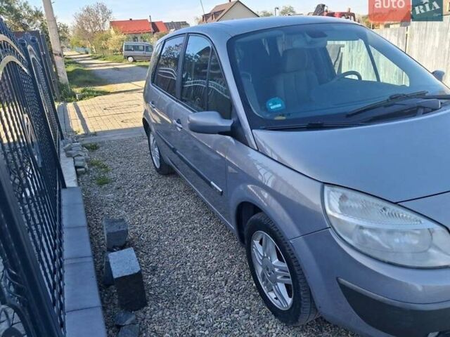 Желтый Рено Сценик, объемом двигателя 1.6 л и пробегом 210 тыс. км за 3900 $, фото 1 на Automoto.ua