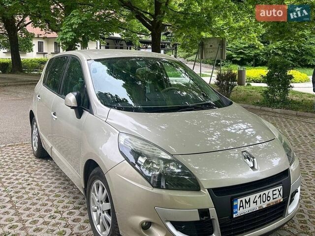 Желтый Рено Сценик, объемом двигателя 1.5 л и пробегом 285 тыс. км за 7300 $, фото 1 на Automoto.ua