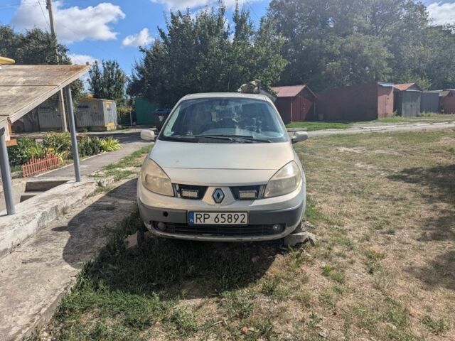 Сірий Рено Сценік, об'ємом двигуна 1.8 л та пробігом 300 тис. км за 1598 $, фото 1 на Automoto.ua
