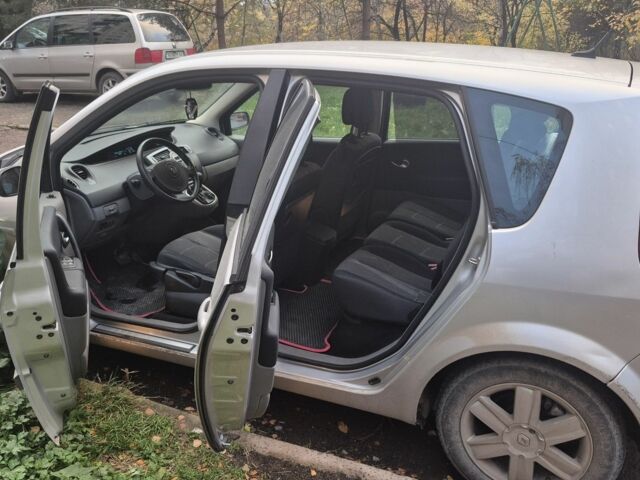 Серый Рено Сценик, объемом двигателя 0 л и пробегом 160 тыс. км за 5000 $, фото 1 на Automoto.ua