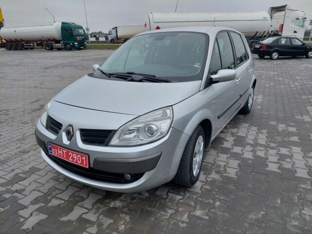 Серый Рено Сценик, объемом двигателя 0 л и пробегом 2 тыс. км за 5500 $, фото 1 на Automoto.ua