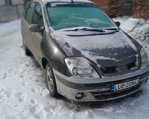 Серый Рено Сценик, объемом двигателя 2 л и пробегом 412 тыс. км за 1000 $, фото 1 на Automoto.ua