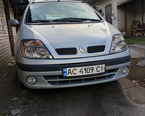 Серый Рено Сценик, объемом двигателя 1.9 л и пробегом 300 тыс. км за 3600 $, фото 1 на Automoto.ua