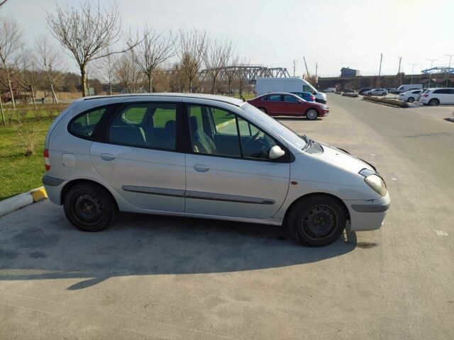 Серый Рено Сценик, объемом двигателя 2 л и пробегом 3 тыс. км за 2100 $, фото 1 на Automoto.ua