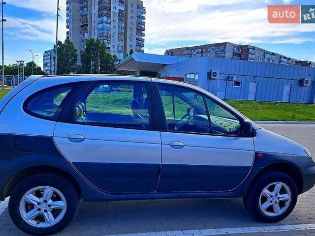 Серый Рено Сценик, объемом двигателя 2 л и пробегом 240 тыс. км за 3950 $, фото 1 на Automoto.ua