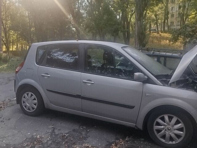 Сірий Рено Сценік, об'ємом двигуна 1.6 л та пробігом 280 тис. км за 3700 $, фото 1 на Automoto.ua