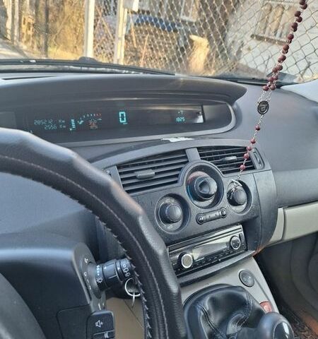 Серый Рено Сценик, объемом двигателя 1.6 л и пробегом 286 тыс. км за 3000 $, фото 1 на Automoto.ua