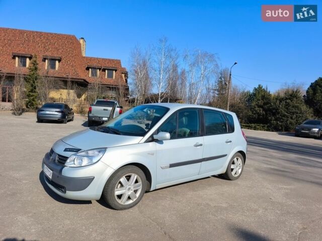 Серый Рено Сценик, объемом двигателя 1.6 л и пробегом 228 тыс. км за 5380 $, фото 1 на Automoto.ua