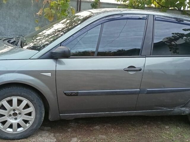Сірий Рено Сценік, об'ємом двигуна 1.9 л та пробігом 319 тис. км за 4300 $, фото 1 на Automoto.ua
