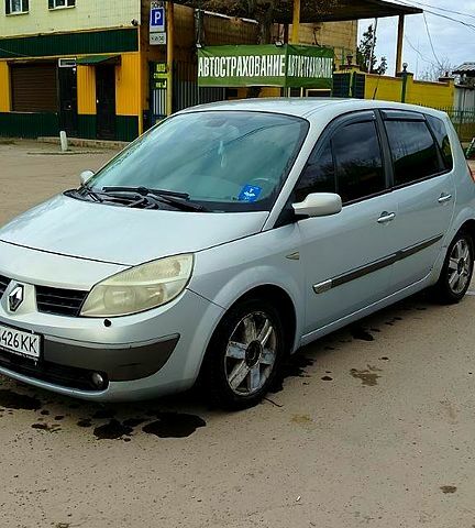 Серый Рено Сценик, объемом двигателя 2 л и пробегом 0 тыс. км за 4000 $, фото 1 на Automoto.ua